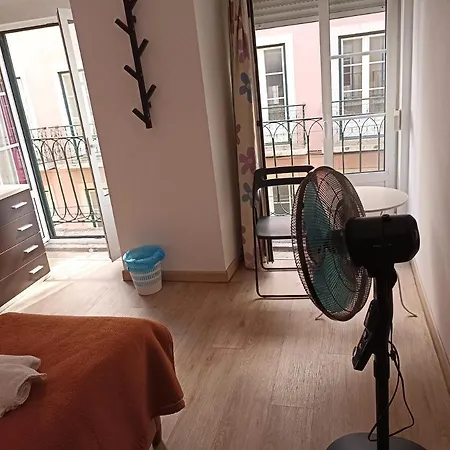 Martim Moniz 28 Guest House-2